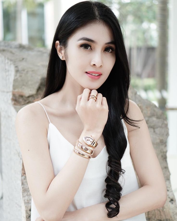 Sandra Dewi