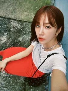 Yoon Eun Hye Ungkap Nyaris Buta